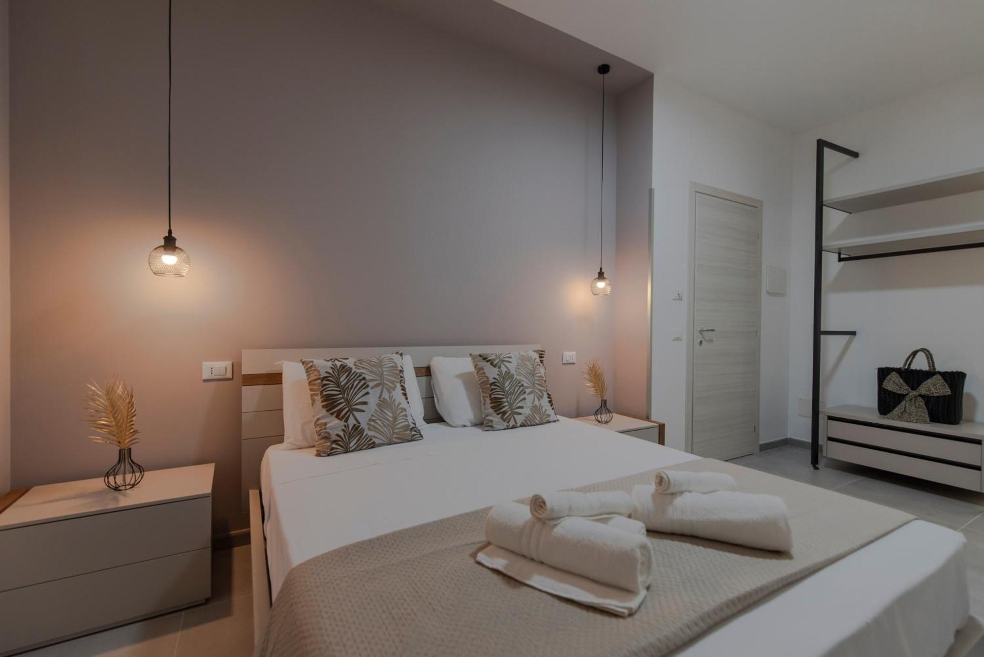Bed And Breakfast Da Francesca Castelluzzo Exterior photo